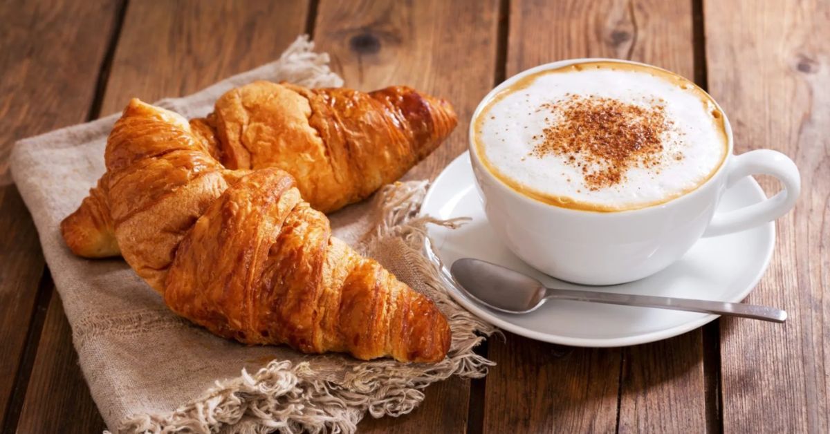 coffee and croissan